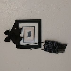 Vintage purse picture with bow tie hanger